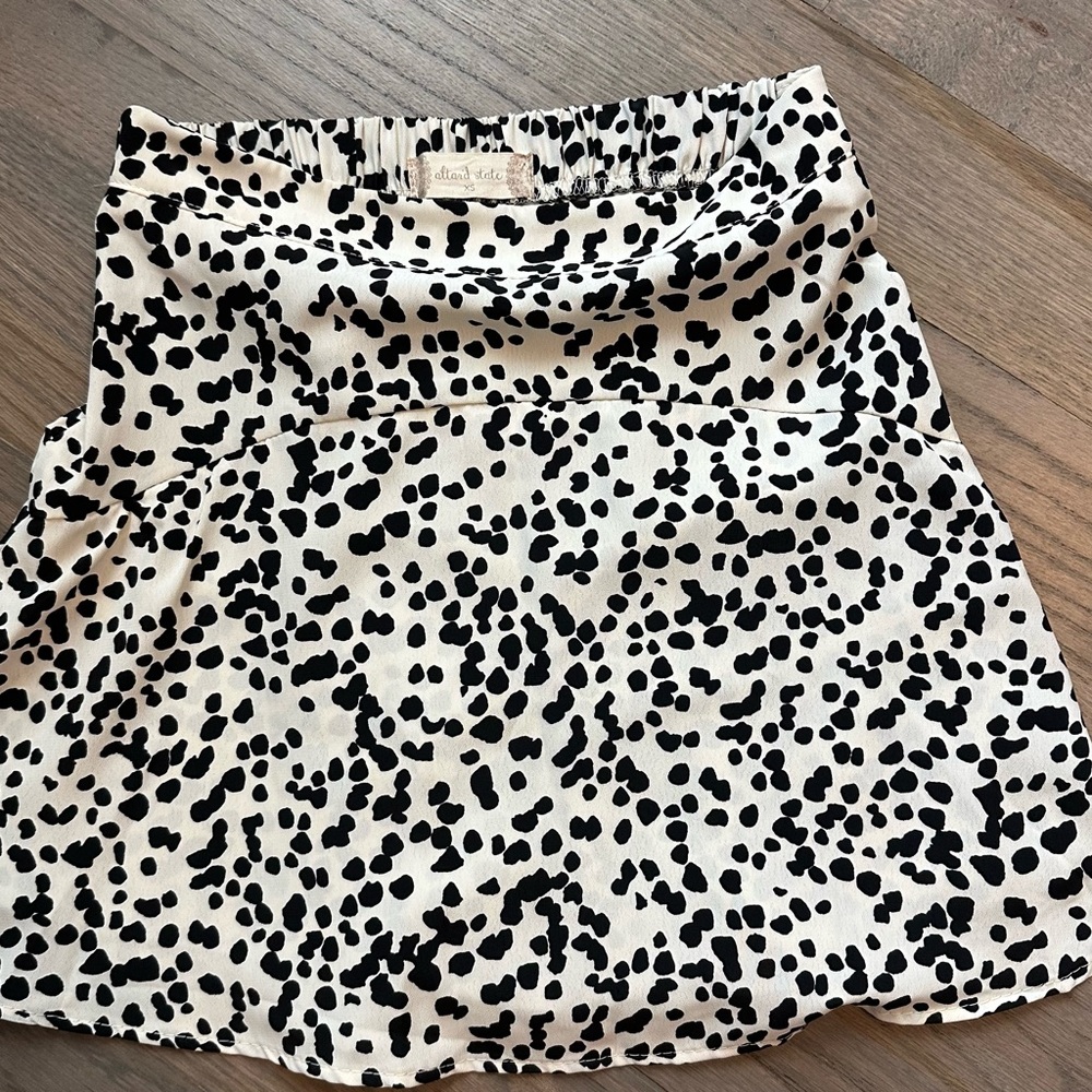 Altered state mini skirt blk and white print